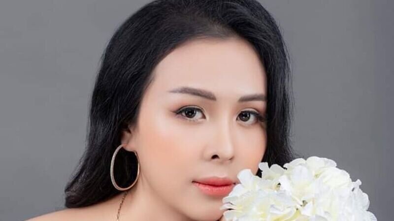 Bàn tay vàng bộ môn Phun thêu thẩm mỹ tại cuộc thi Asia Beauty Festival 2020 tại Bắc Ninh đã tìm thấy chủ nhân xứng đáng: nghệ nhân trẻ Trương Thảo Liên