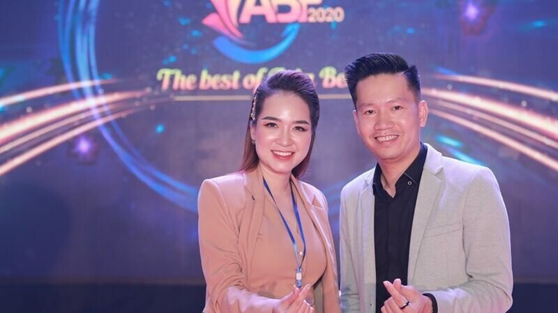 Master Vũ Hoàng Kim Ngân – Ban cố vấn The Best Of Asia Beauty 2020: “Tôi nghĩ rằng người nghệ nhân làm đẹp nên xuất phát từ cái tâm và làm việc bằng đam mê.”