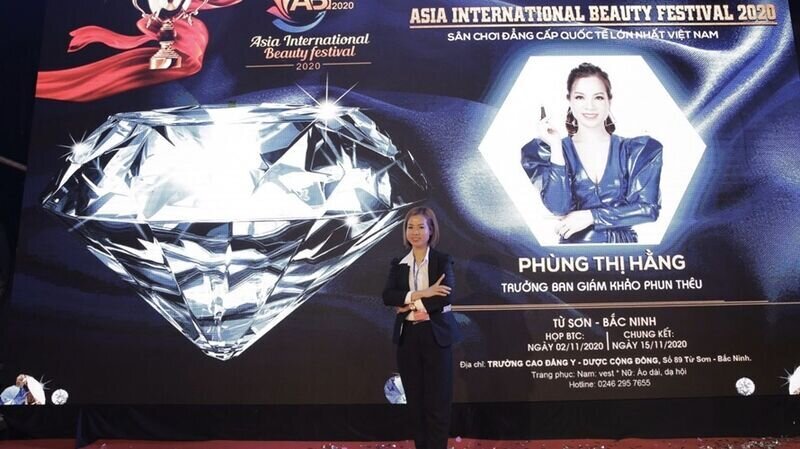 Master Phùng Thị Hằng – Trưởng ban giám khảo bộ môn Phun thêu thẩm mỹ: người phụ nữ dành trọn nhiệt huyết với những cống hiến cho ngành làm đẹp Việt