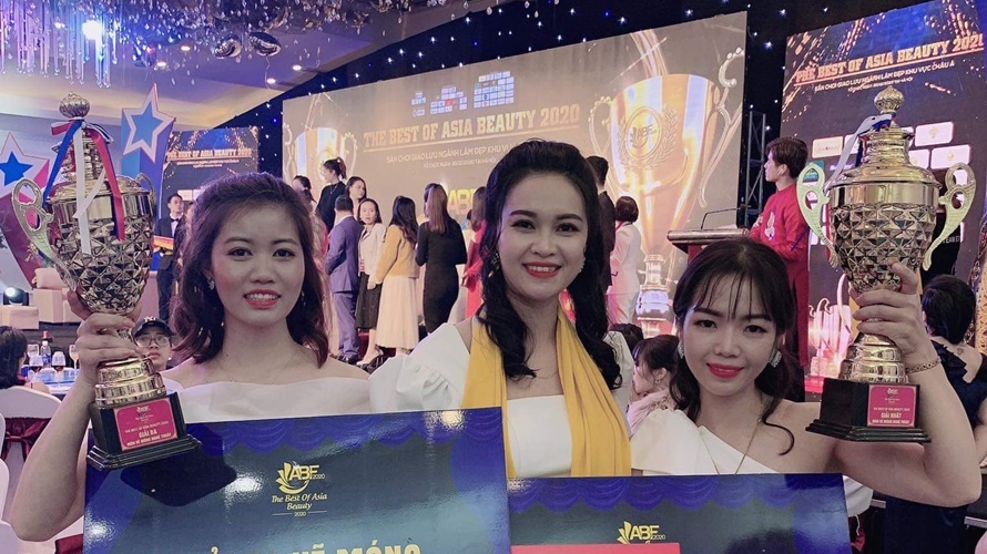 Master Duyên Anh – Ban giám khảo bộ môn Nail: “Tôi hi vọng bước ra cuộc thi, các thí sinh sẽ có được hướng đi riêng đầy phát triển, thăng tiến.”