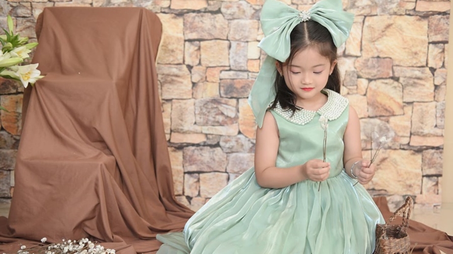 Mẫu nhí Thiên Phúc góp yêu thương đẩy lùi Covid