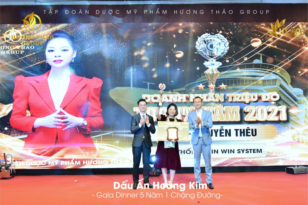 Doanh nhân triệu đô Top 1% 2021 của Tập đoàn Dược Mỹ phẩm Hương Thảo Group – Giám đốc điều hành Nguyễn Thêu: “Cứ khát khao và hành động với mục tiêu đủ lớn, thành công sẽ đến với chúng ta”