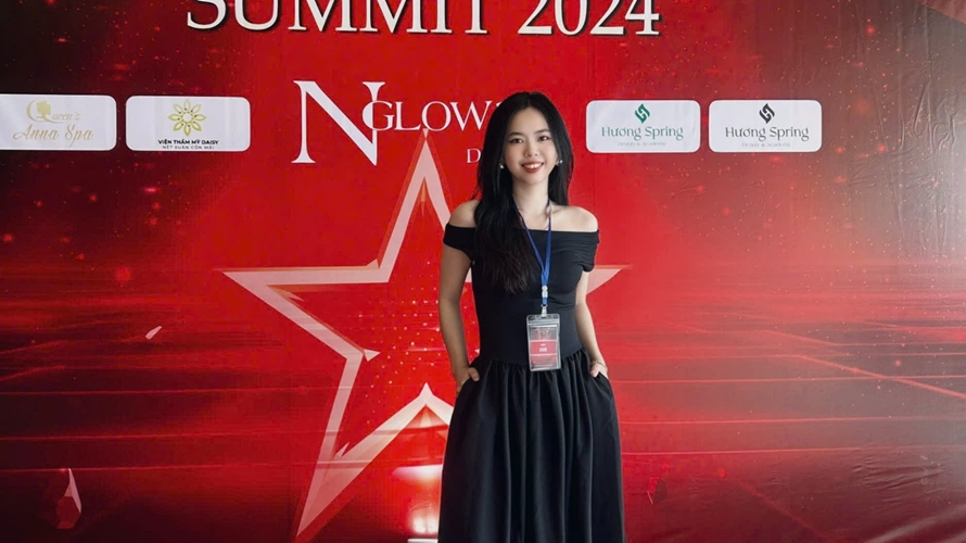Tiếu Thị Thùy Trang – Gương mặt tài sắc chinh phục giải Ba bộ môn Nail tại Festival Beauty Industry Summit 2024
